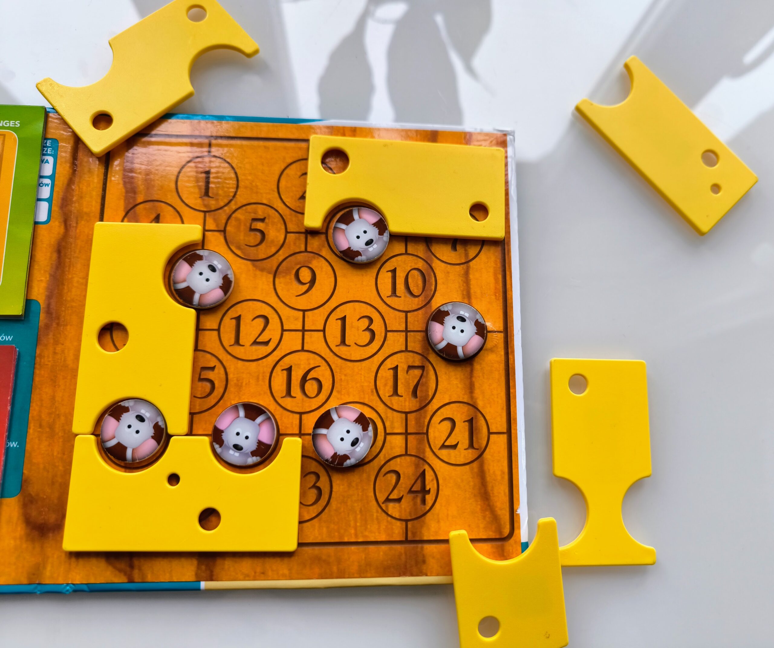 gra na podróż dziura w całym